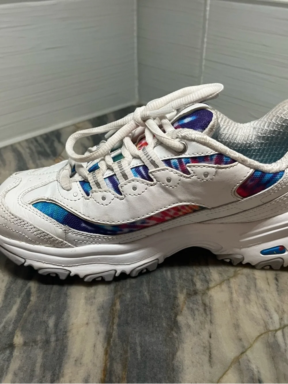 Skechers D'Lites Summer Fiesta 149015 Womens 6 White Leather Multi Tie Dye
